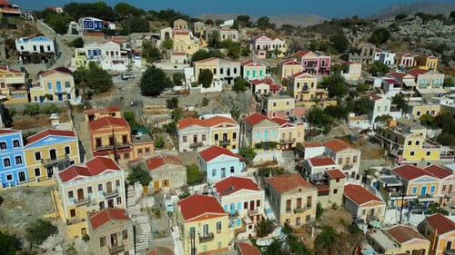 Symi es una isla griega que forma parte del grupo de islas del Dodecaneso.