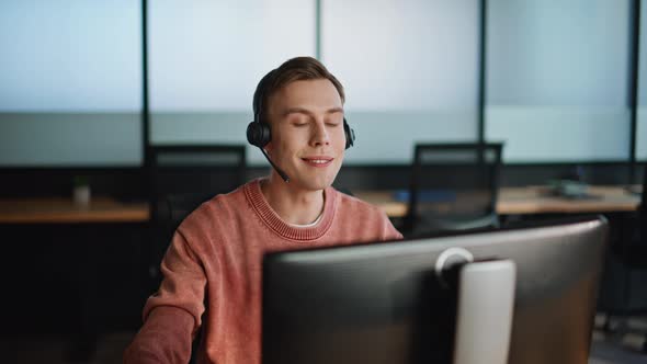 Technical Support Talk Client in Office Man Analyzing Customer Request ...