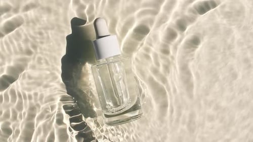 Serum Bottle with Water Ripple Effect