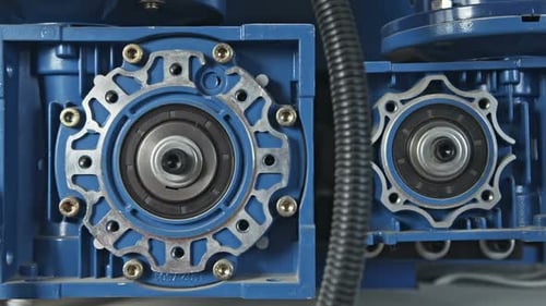 Engines at Work Gear Spin on Bearings RAW Video Record