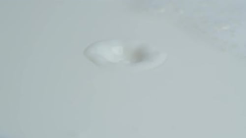 Milk Drops 08