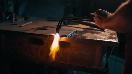 Manual Cutting of Steel Sheet By Oxyfuel Welding