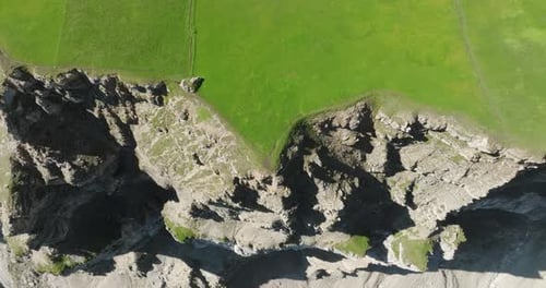 Vue aérienne de la périphérie de Seceda, Dolomites, Italie