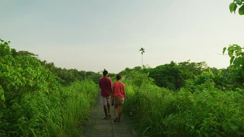 People at Campuhan Ridge Walk, Bali