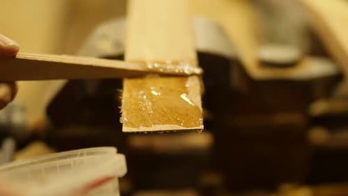 Gluing wooden scarf joint with epoxy