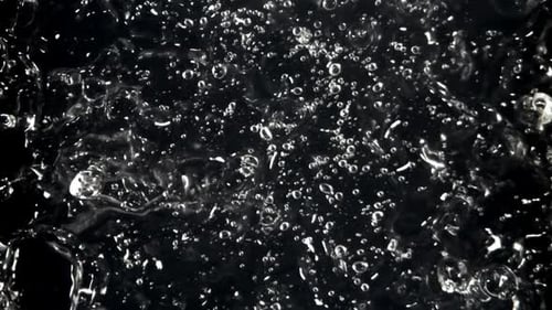Splashes of Water Filmed on a Highspeed Camera at 1000 Fps