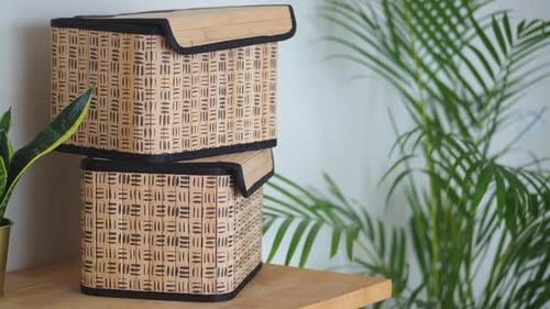 Solutions de rangement pour l'organisation de la maison : conseils et idées