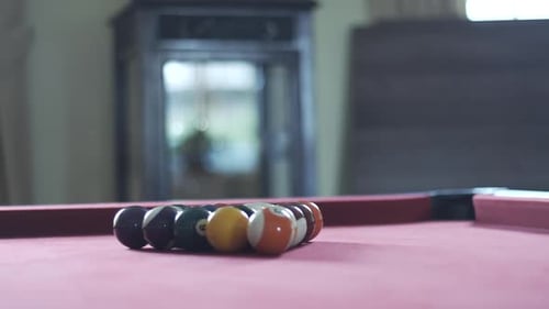 First break in a snooker game
