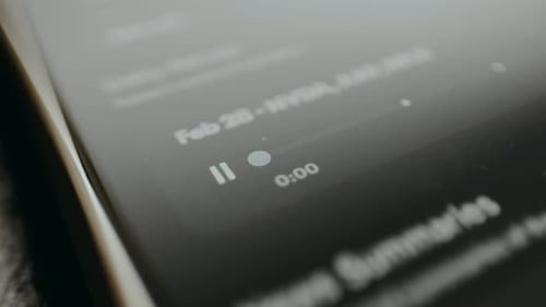 Finger Taps Pause Button on Phone Screen App