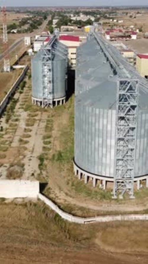 Getreide Elevator Metall Getreidesilo in der landwirtschaftlichen Zone Landwirtschaft Lager für Ernte und Getreide in