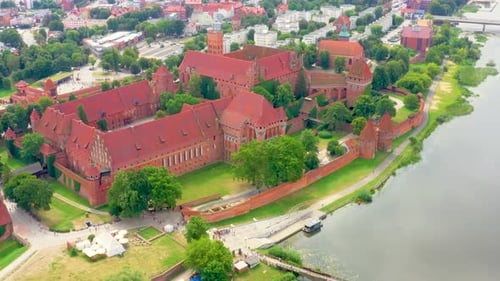 Malbork, Poméranie/Pologne Vue panoramique du château médiéval de l'Ordre teutonique à Malbork, Pologne