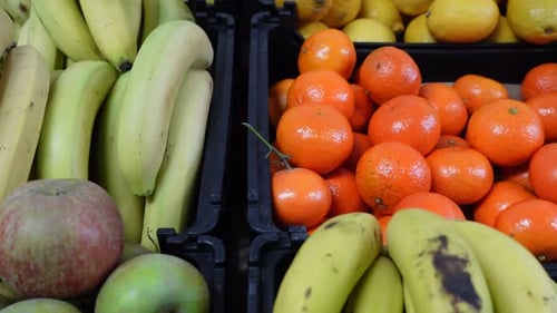 fruit baskets at the market