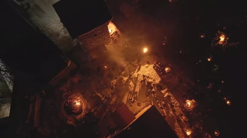 Feux de joie lors de la fête traditionnelle de la lamproba svanétienne (Zoom arrière)