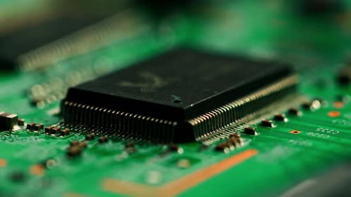 Circuit imprimé vert, composants de la carte mère (micropuces, processeur, transistors, semi-conducteurs)