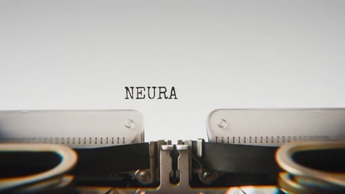 Ancienne machine à écrire mécanique tapant Neural Network en gros plan.