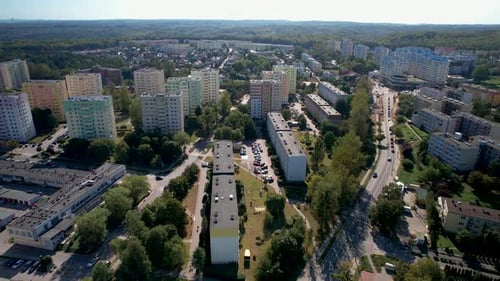 Bâtiments résidentiels modernes dans le quartier de Witomino à Gdynia, Pologne. Goutte aérienne