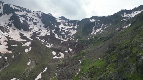 Paysage de montagne dans les Alpes de Stubai au Tyrol