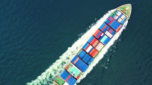 Import- und Exportgeschäft, Frachtschiff