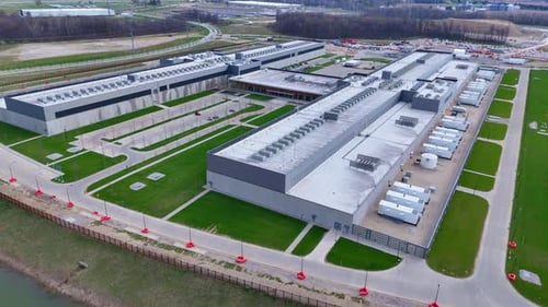 Data center hub in New Albany, Ohio, USA for cloud computing and learning, data center main building