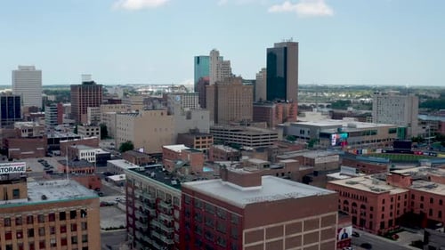 Toledo, Ohio skyline with drone video moving up.