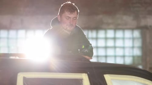 Reparaturprozess Lackauftrag Karosserie Maskierung