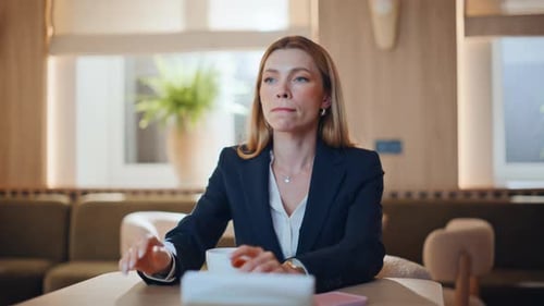 Successful Entrepreneur Waiting Meeting in Restaurant Closeup Elegant Woman