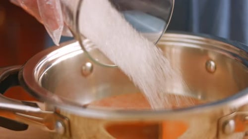 Process of Preparing Chili Sauce in 220 Seconds