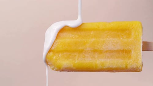 Refreshing Popsicle Receives a Drizzle of White Topping