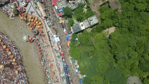 Vidéo du drone Haridwar 4k HAR KI PAURI, Vue par drone de Har ki Pauri Haridwar, vidéo Haridwar, Mata Mans