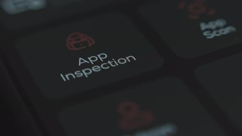 Inspección de aplicaciones para detectar spyware en el dispositivo