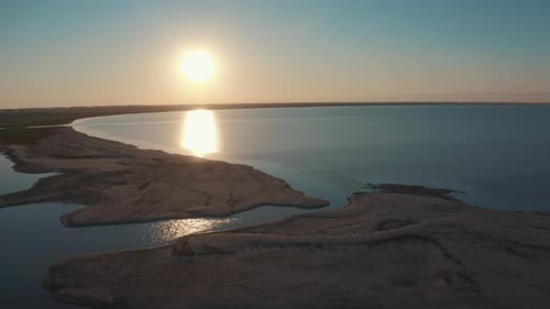 Sonnenuntergang über dem See