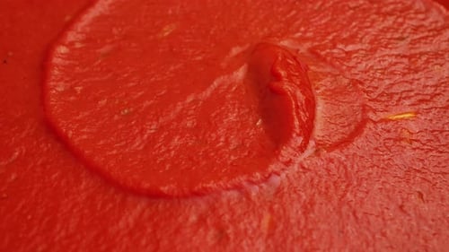 Tomato Sauce Napoletana Top View Rotation