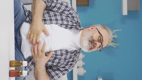 Vidéo verticale d'une attaque de panique