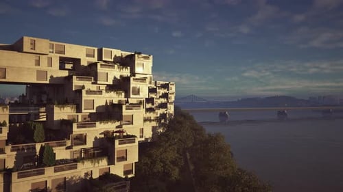 Edificio alto con balcones