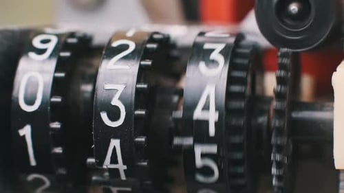 Os dígitos do contador de macros giram dinamicamente