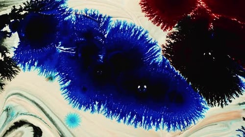 Gouttes d'encre et formes surréalistes étalées sur la surface de fond 75