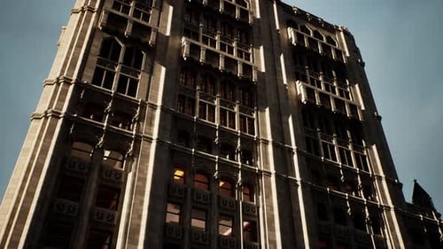 Un edificio imponente en el corazón de la ciudad de Nueva York