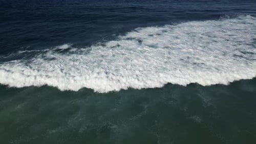 Waves of the Sea 33