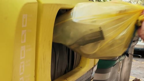 Plastic Garbage Bin Trash Container Human Waste Recycling Can with Plastic Person Throwing Plastic
