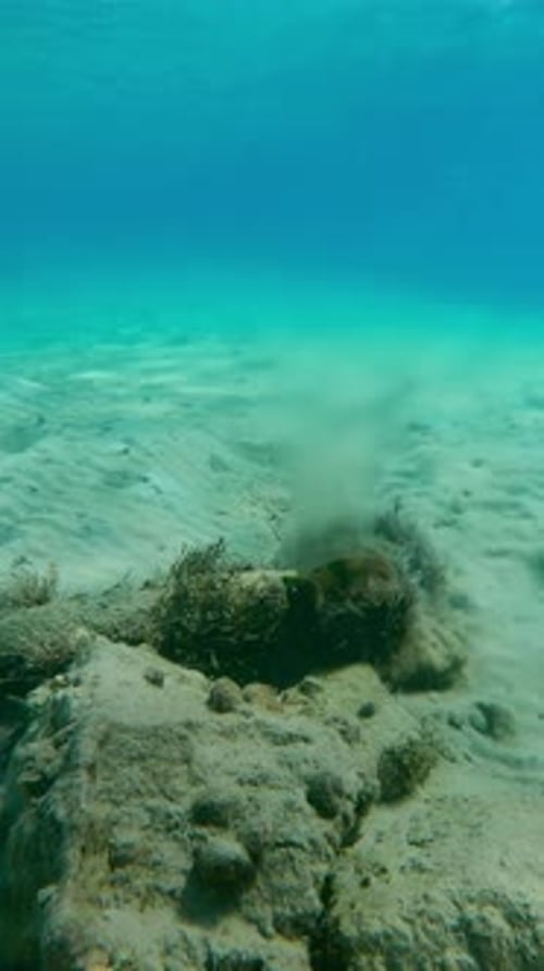 Breakthrough of underwater pipeline, Slow motion