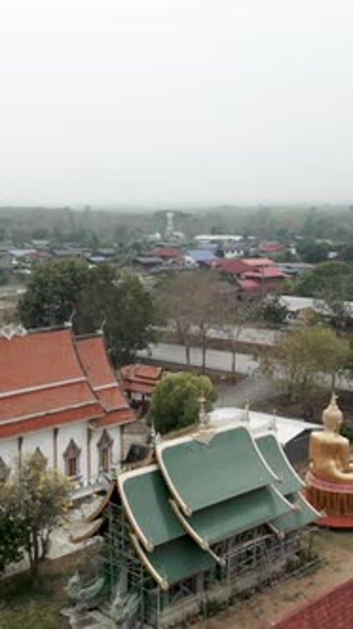 Vue du ciel d'un temple bouddhiste