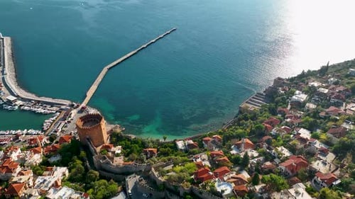 Schloss Alanya Kalesi Luftbild 4 K Roter Turm Blaues Meer Morgensonne