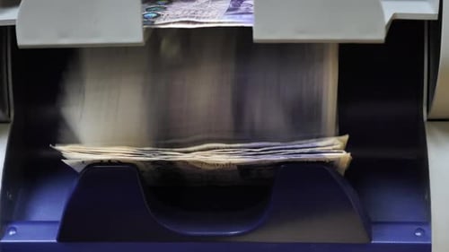 Money Counter Sorts Twenty Pound Notes