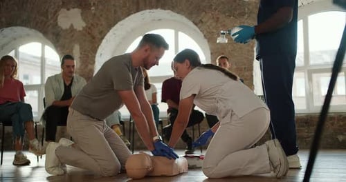 CPR Training Class Learns Life-Saving Techniques