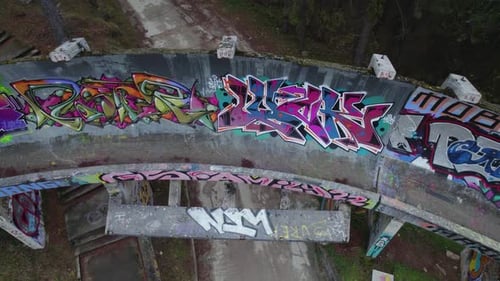 Alter Bob von den Olympischen Winterspielen 84 in Sarajevo voller Graffiti
