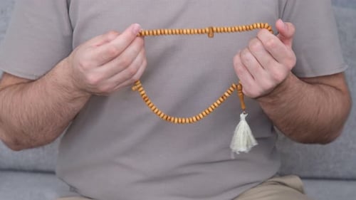 Muslim Pray Rosary