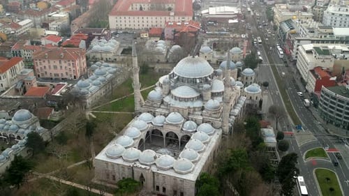 vue agrandie autour de la mosquée Sehzade à Istanbul