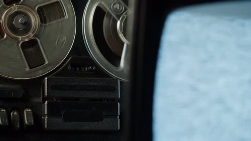 Tape Audio Music Player with Tv Television Studio Magnetic Tape with Pc Computer Data Stogare