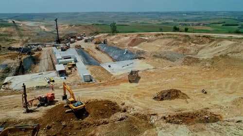 Construction d'autoroutes et de tunnels