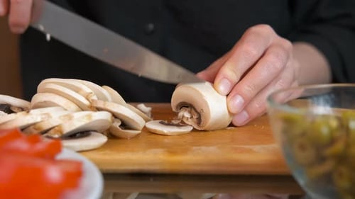 Champignons coupés Ingrédients pour pizza